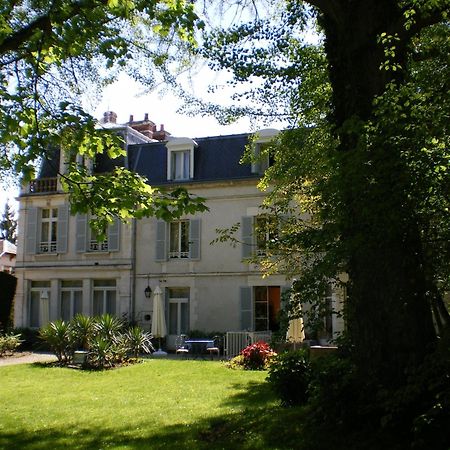 Hotel Les Marechaux Auxerre Zewnętrze zdjęcie